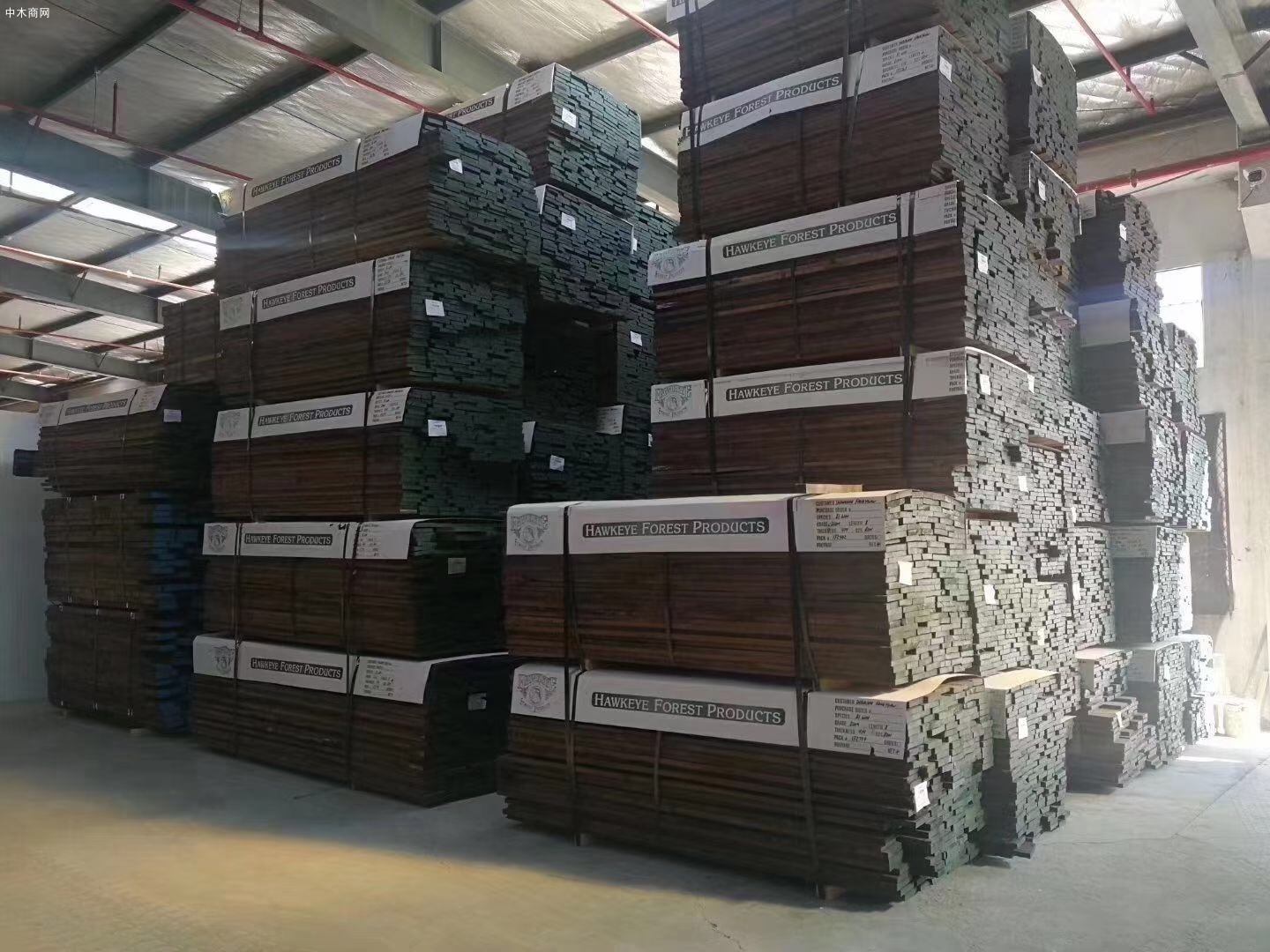 專業銷售優質黑胡桃木家具料品種多質量優圖片