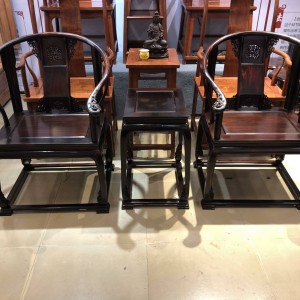 交趾黃檀大紅酸枝皇宮椅國(guó)內(nèi)品牌
