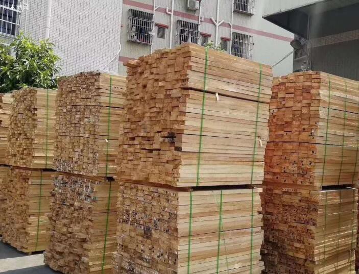 橡膠木市場出現“雙減”現象