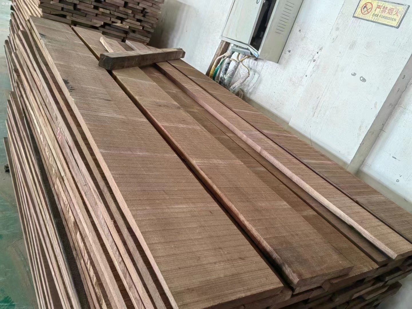 Walnut 大愛美國黑胡桃木品牌