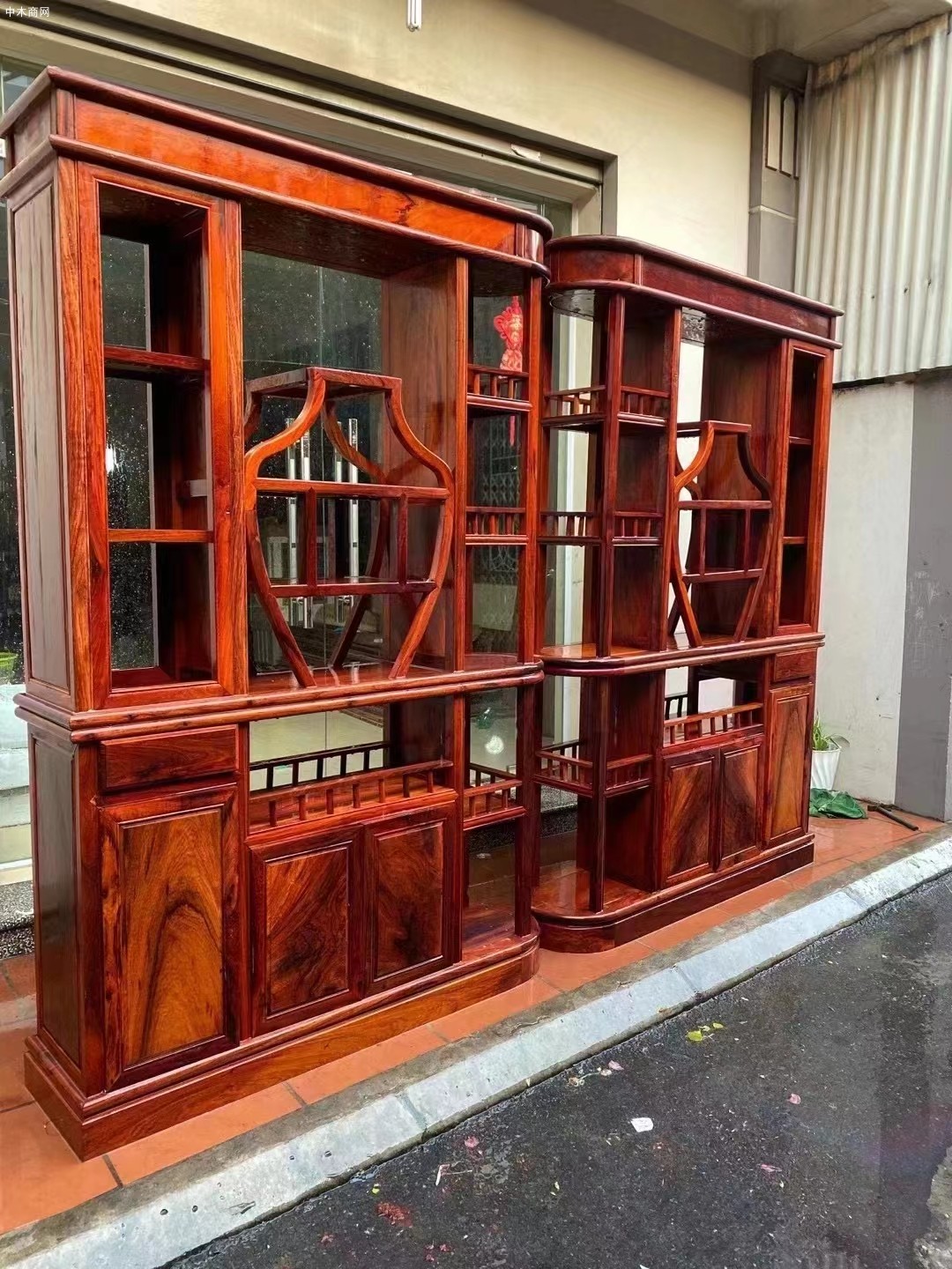 烏魯木齊米東區(qū)召開家具產(chǎn)品供需對(duì)接會(huì)