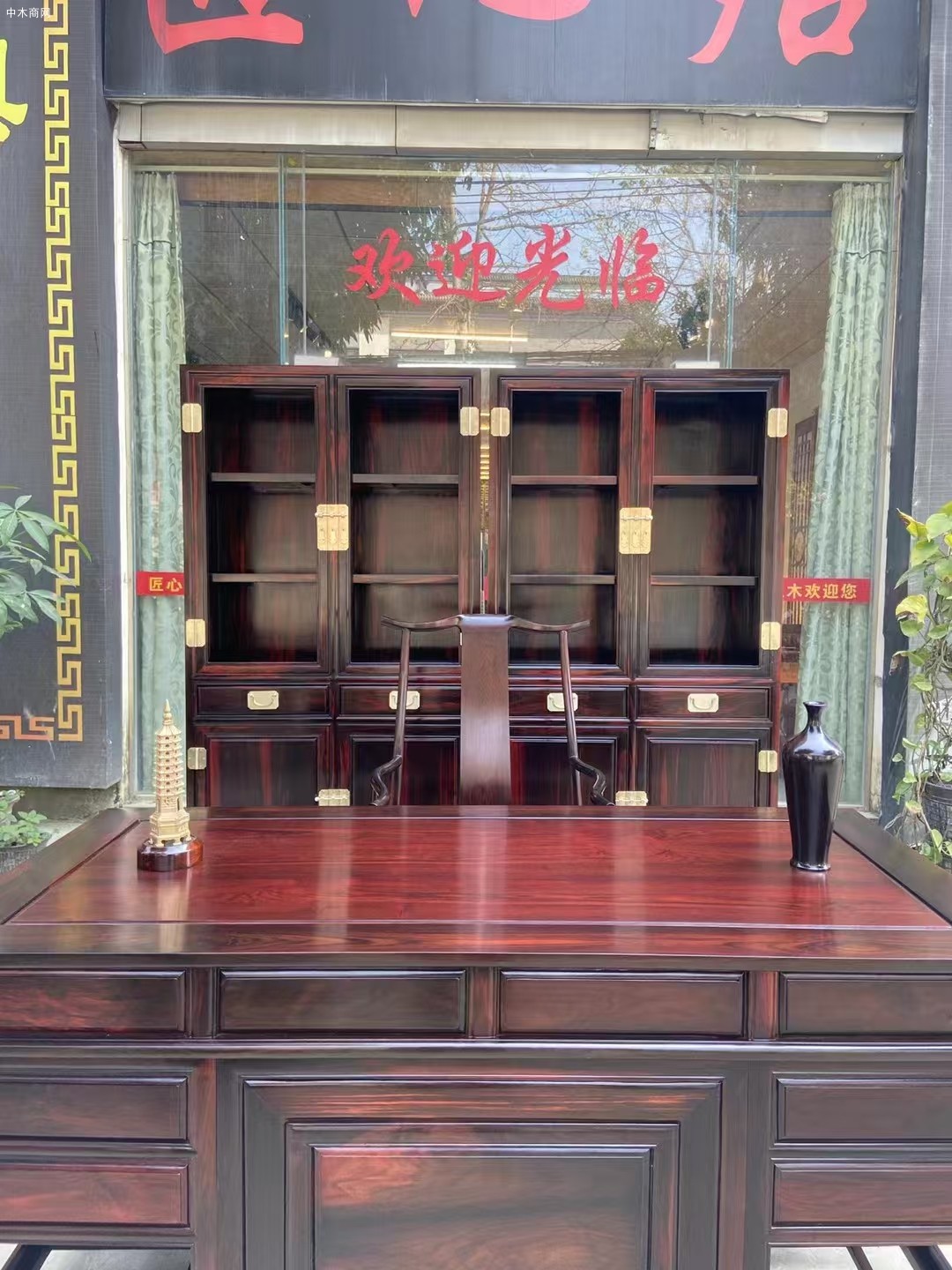 大紅酸枝書桌價(jià)格及圖片價(jià)格